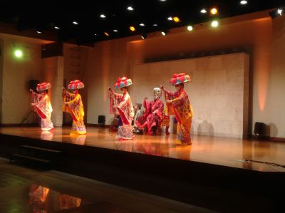 万国津梁館　アトラクション：琉球舞踊