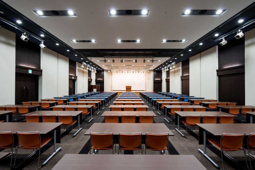 沖縄県市町村自治会館　ホール2