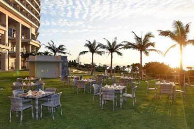 ホテルオリオンモトブリゾート＆スパ屋外パーティ