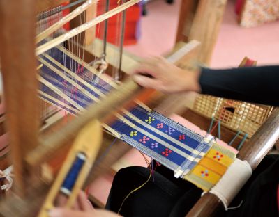 むら咲むら　花織体験