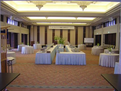 万国津梁館　オーシャンホール：センターブッフェ