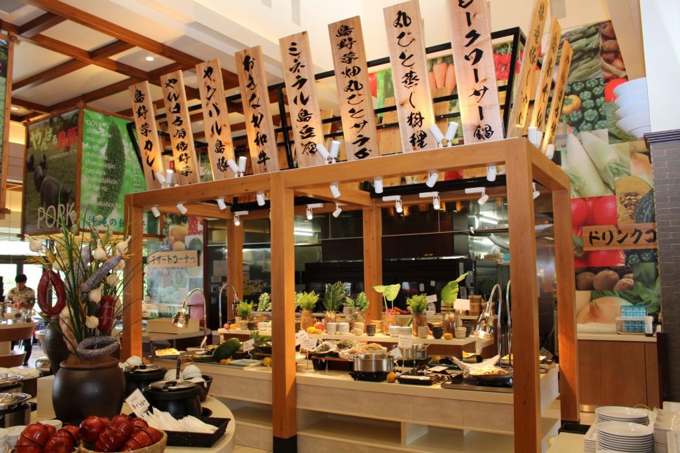 御菓子御殿　名護店レストラン