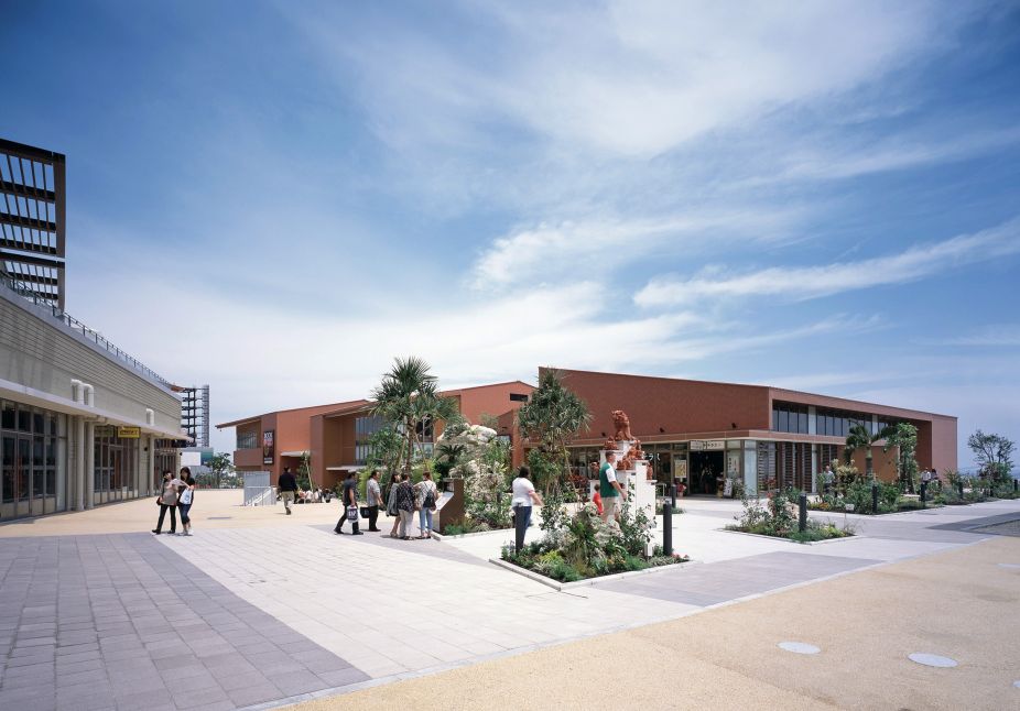 イオンモール沖縄ライカム　ビレッジ