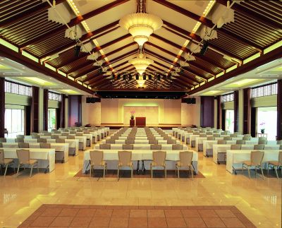 万国津梁館　サミット：スクールスタイル