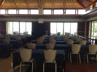 万国津梁館　サンセットラウンジ：スクール