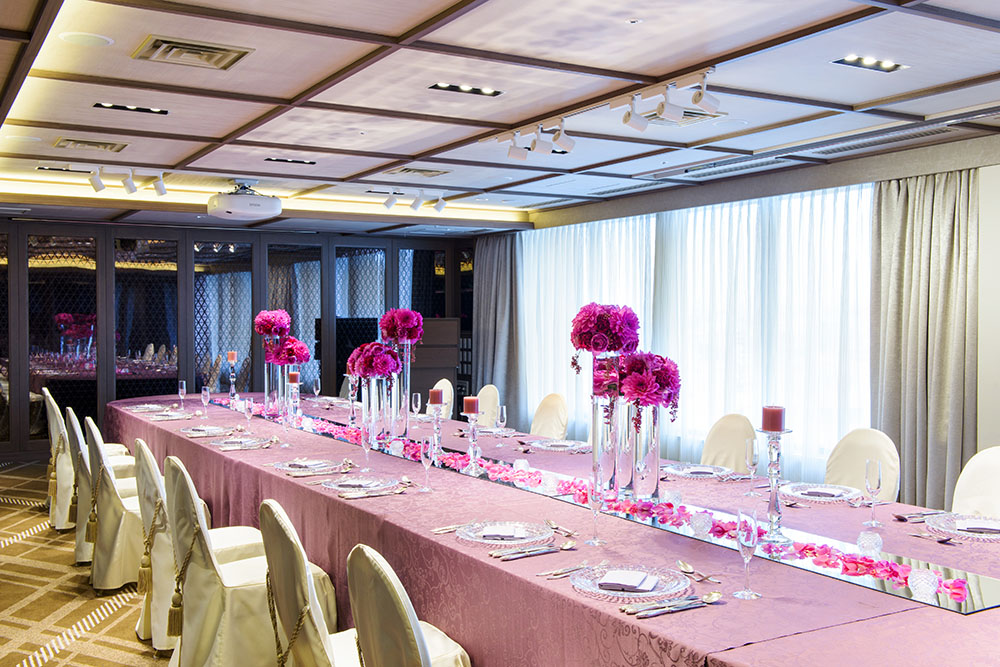 クイーンズルーム　晩餐スタイル