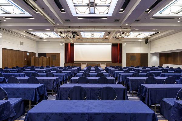 彩海の間　会議スタイル