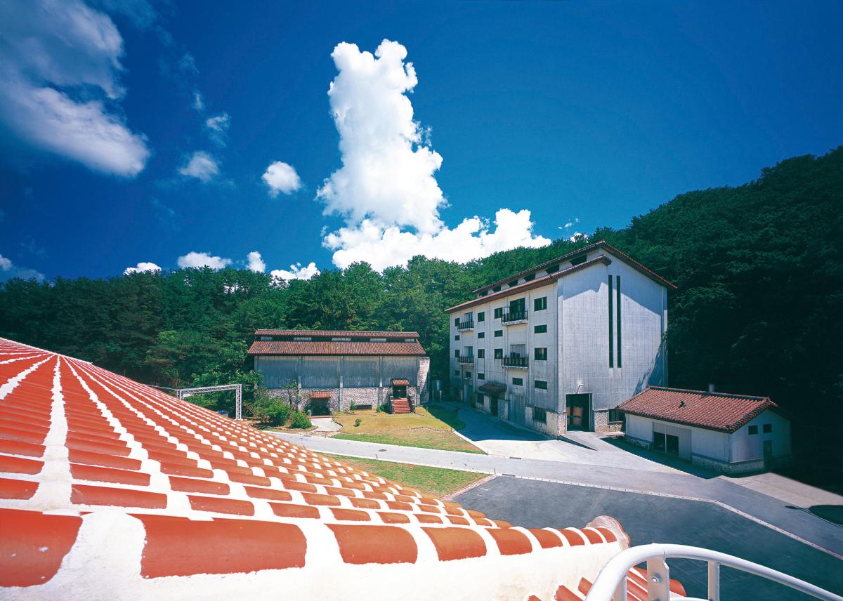 ヘリオス酒造株式会社 古酒蔵ショップ