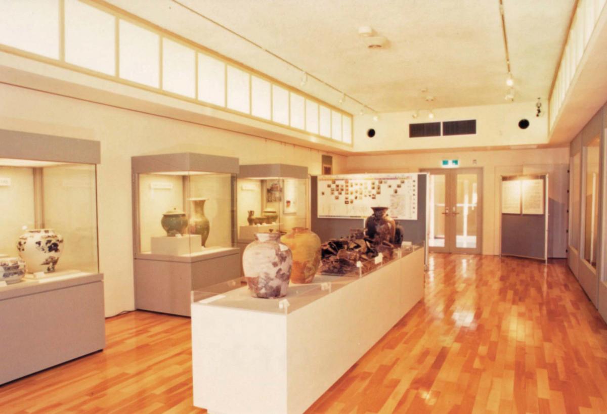 那覇市立壺屋焼物博物館
