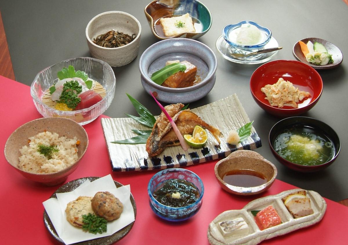 Okinawan Traditional Cuisine Funakura no Sato