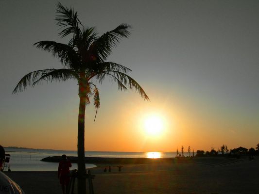 北谷公園サンセットビーチ（ちゃたんこうえん）