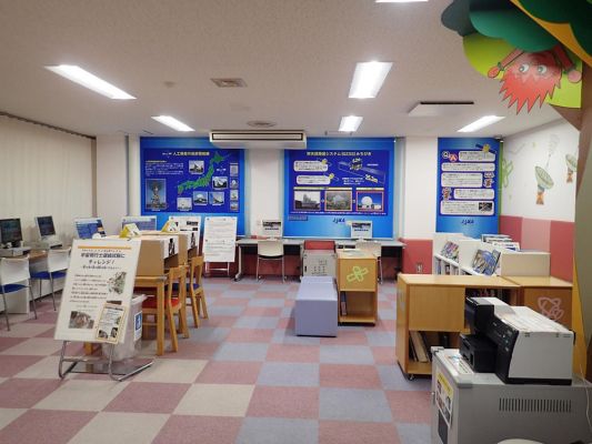 沖縄宇宙通信所　宇宙情報ルーム