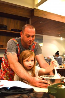 Taste of Okinawa Cooking Experience「料理体験プログラム」