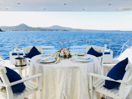 かりゆしホテルズ　ロケーションパーティー（クルージングスタイル）