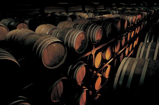 ヘリオス酒造株式会社 古酒蔵ショップ