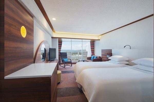 Sheraton Okinawa Sunmarina Resort
