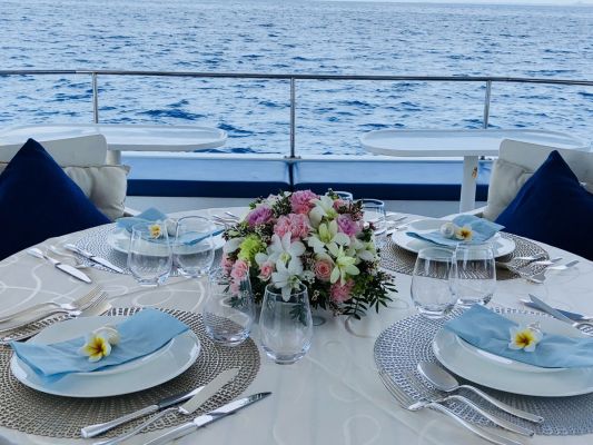 かりゆしホテルズ　ロケーションパーティー（クルージングスタイル）