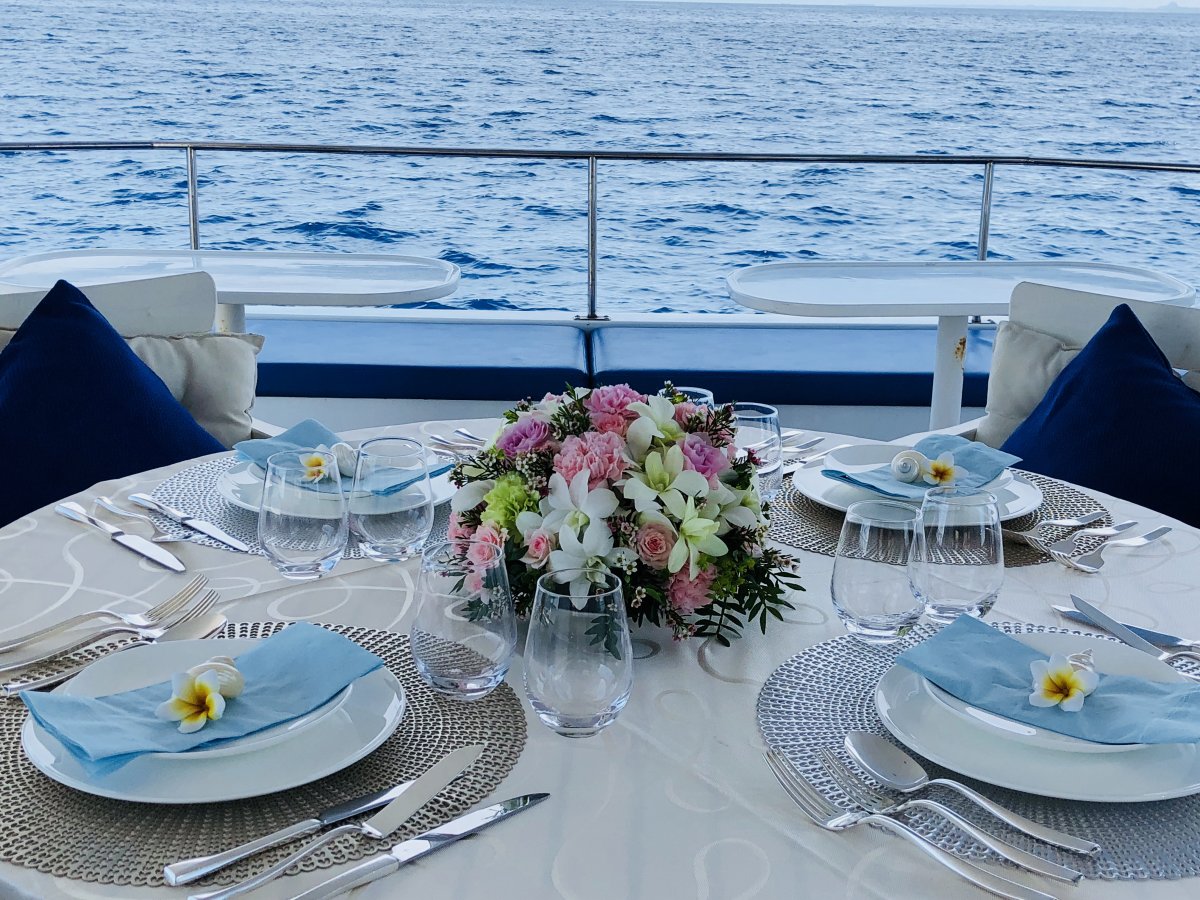 かりゆしホテルズ　ロケーションパーティー（クルージングスタイル）