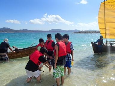 フーカキサバニ「サバニ体験乗船」