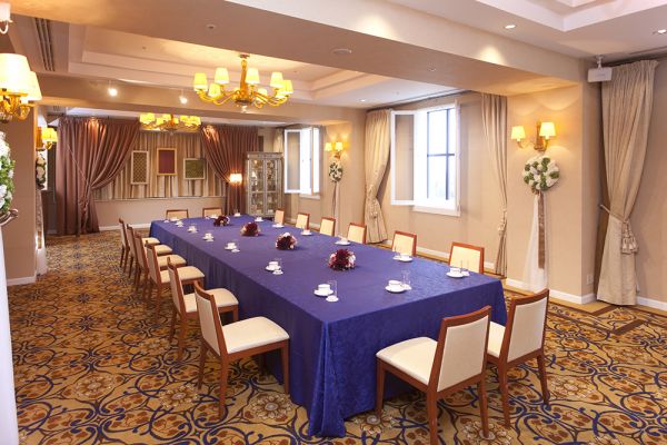 エレガントルーム「アズール」レイアウト一例