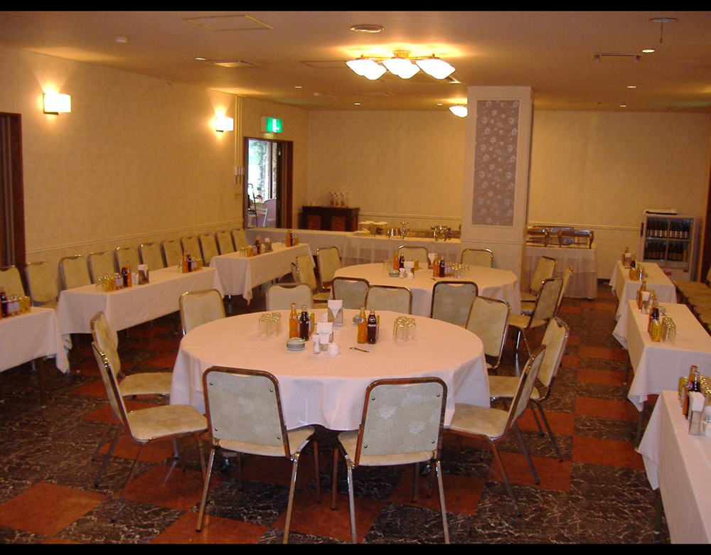 クラウンルーム