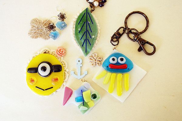 沖縄ガラス星砂体験