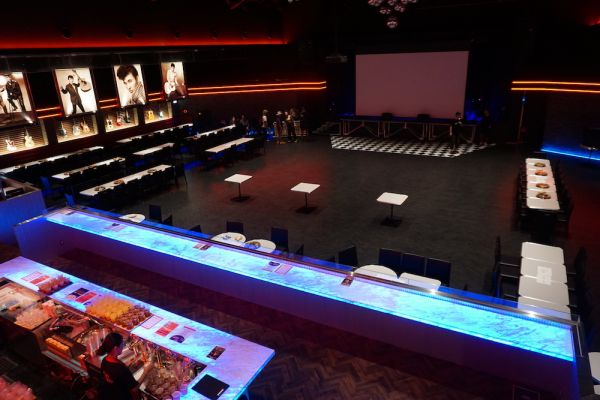 一部テーブル席を設けたイベントレイアウト例