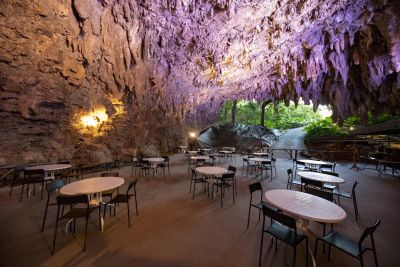 ガンガラーの谷　カフェ1