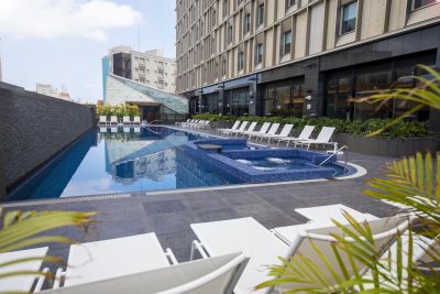 ホテルコレクティブ　アウトドアプール