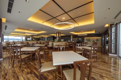 古宇利オーシャンタワー　レストラン　アイランドブルー