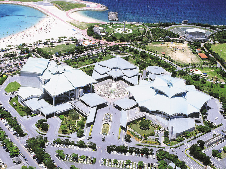 沖縄コンベンションセンター外観