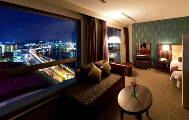 冲绳那霸美居酒店