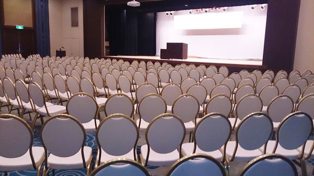 八重山（剧场式）