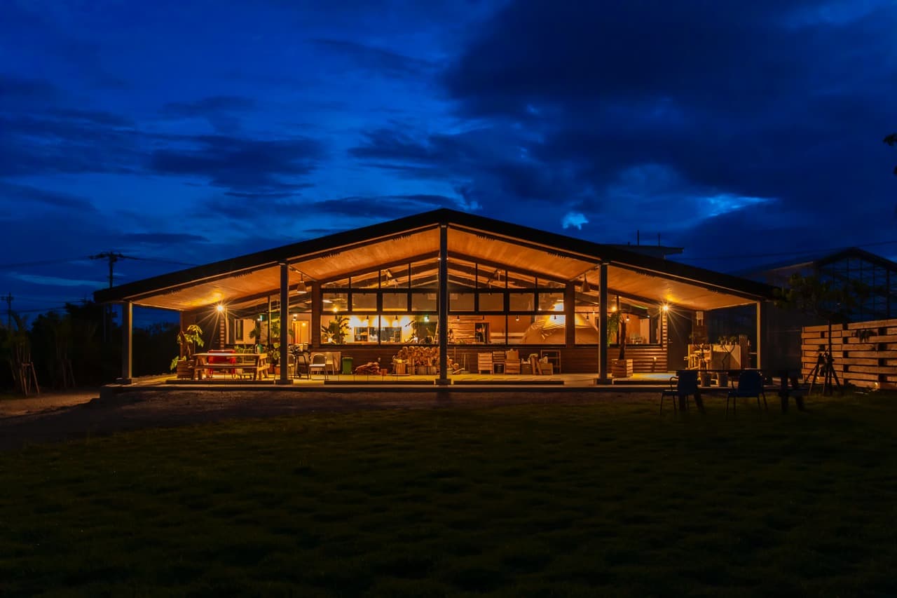 咖啡餐厅（夜景）